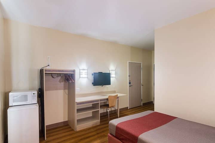 Room 19 of 56